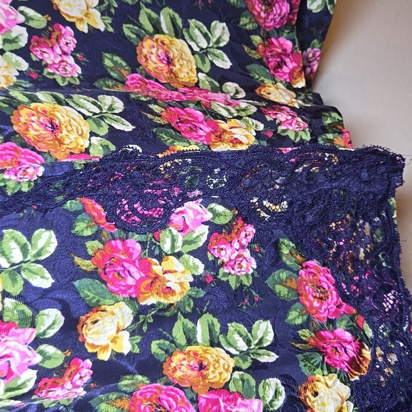 Victoria's Secret Silk Floral Lace Trim Pants Pajama Set Vintage - Picture 5 of 16